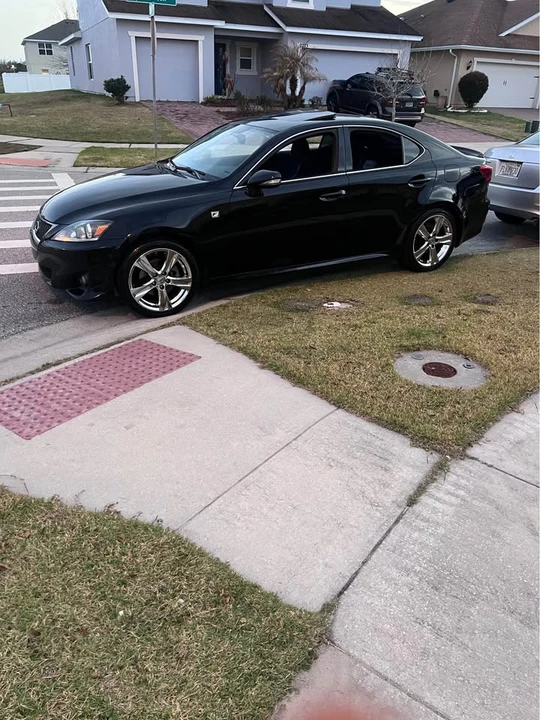 2012 Lexus IS 2nd Gen - Image 6 of 11