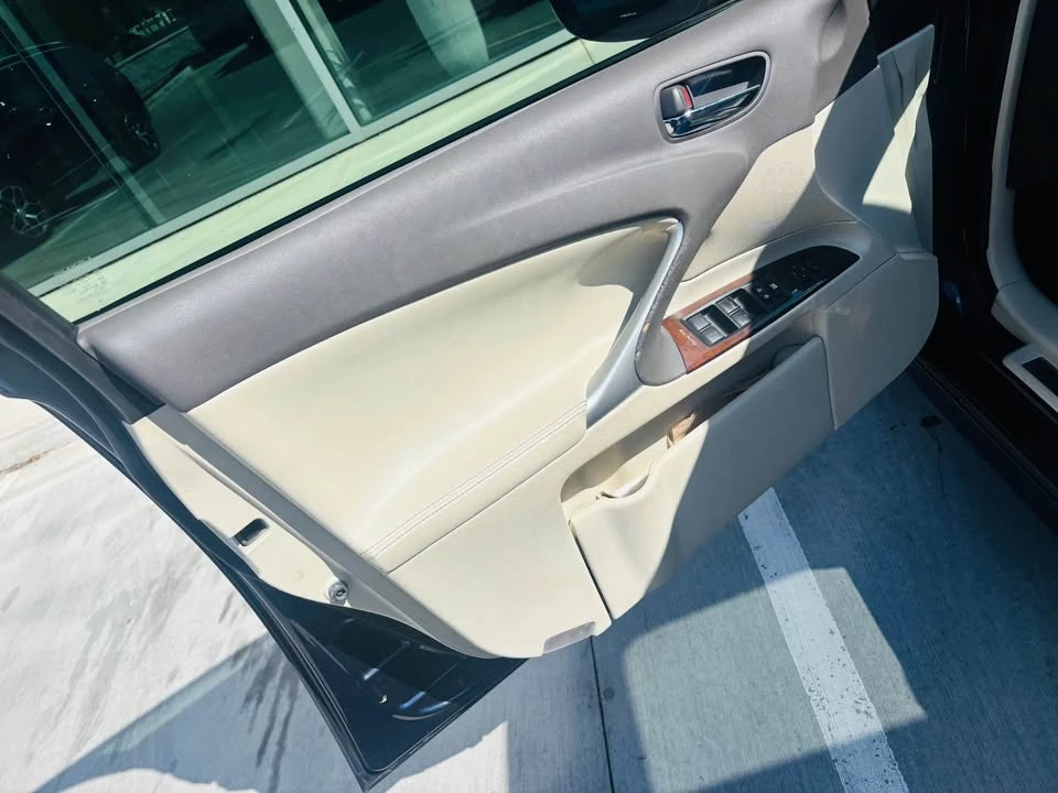 2012 Lexus IS 2nd Gen - Image 6 of 11