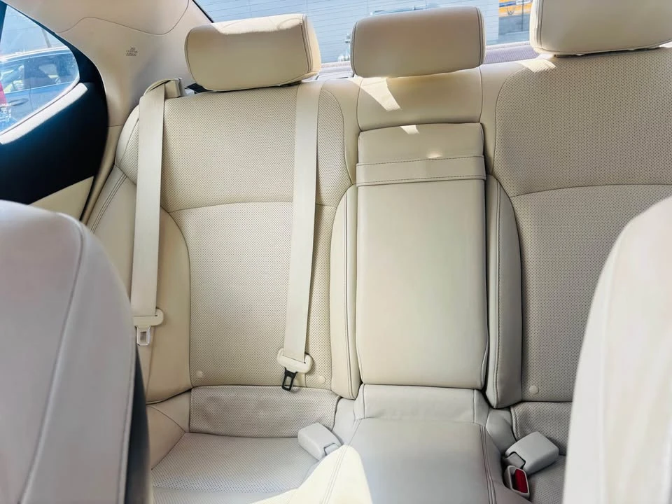 2012 Lexus IS 2nd Gen - Image 10 of 11