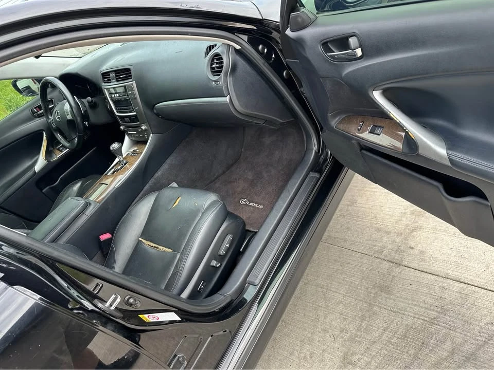 2012 Lexus IS 2nd Gen - Image 9 of 13