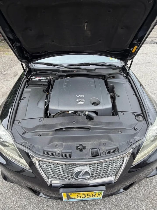2012 Lexus IS 2nd Gen - Image 9 of 10