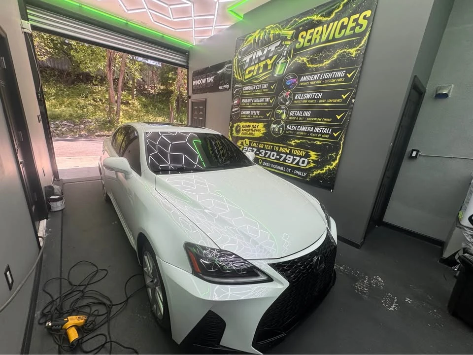 2012 Lexus IS 2nd Gen - Image 4 of 12