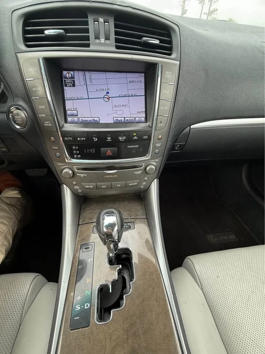 2012 Lexus IS 2nd Gen - Image 13 of 20