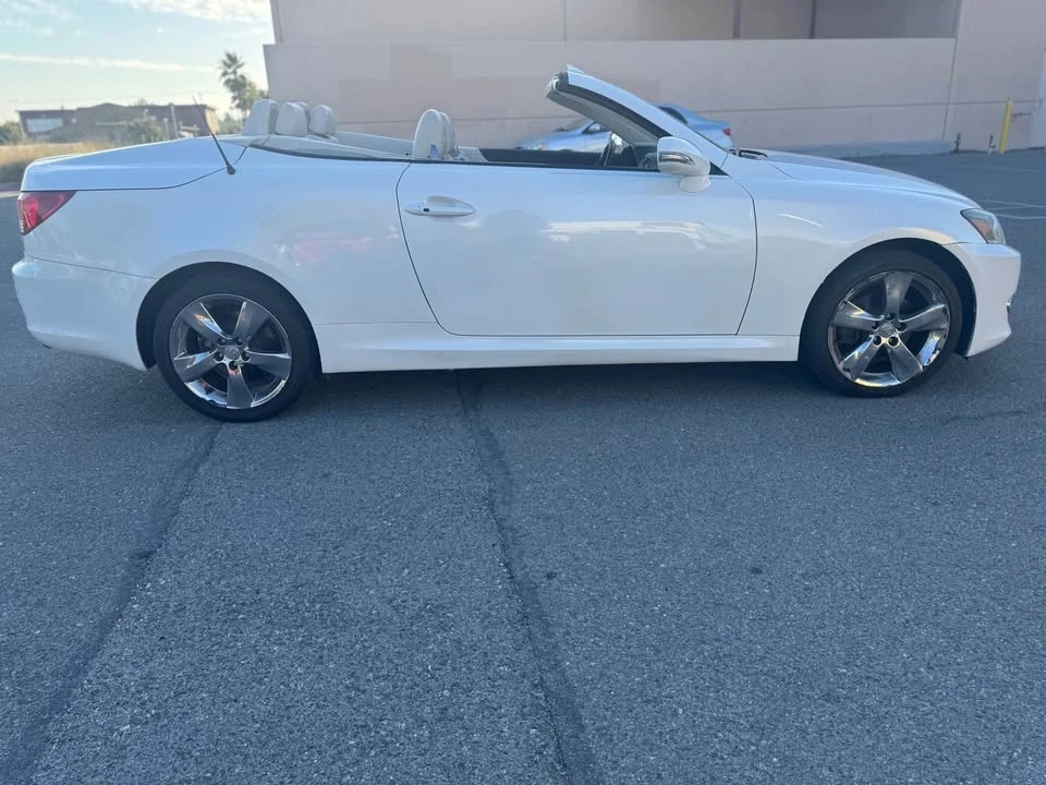 2012 Lexus IS 2nd Gen - Image 6 of 10