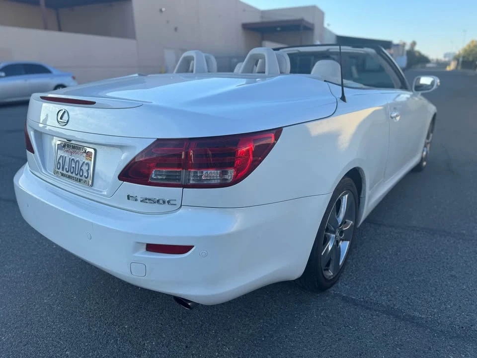 2012 Lexus IS 2nd Gen - Image 5 of 10