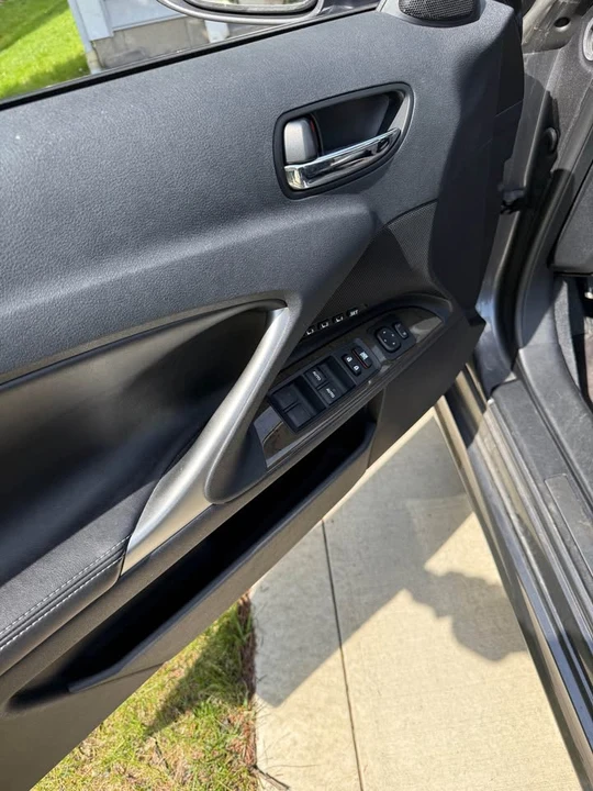 2012 Lexus IS 2nd Gen - Image 15 of 17