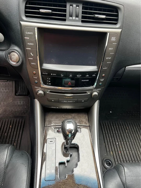 2012 Lexus IS 2nd Gen - Image 9 of 16