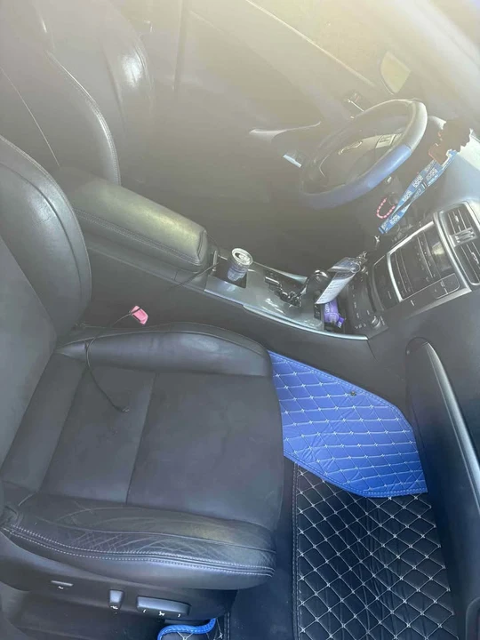 2012 Lexus IS 2nd Gen - Image 6 of 10