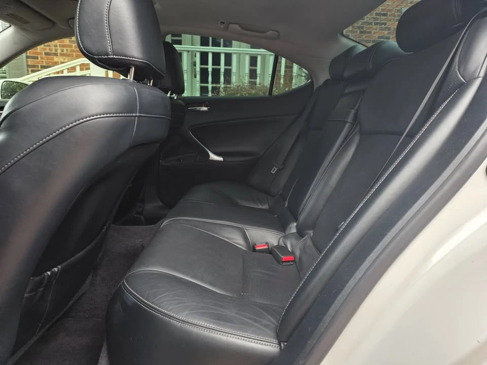 2012 Lexus IS 2nd Gen - Image 16 of 20