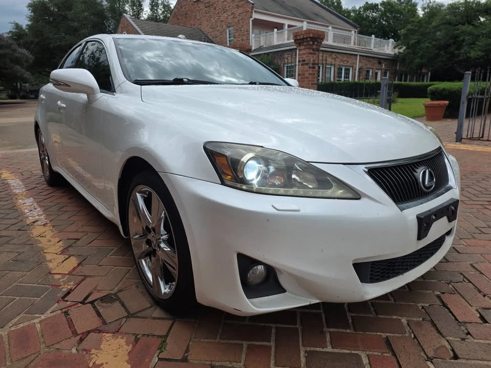 2012 Lexus IS 2nd Gen - Image 4 of 20
