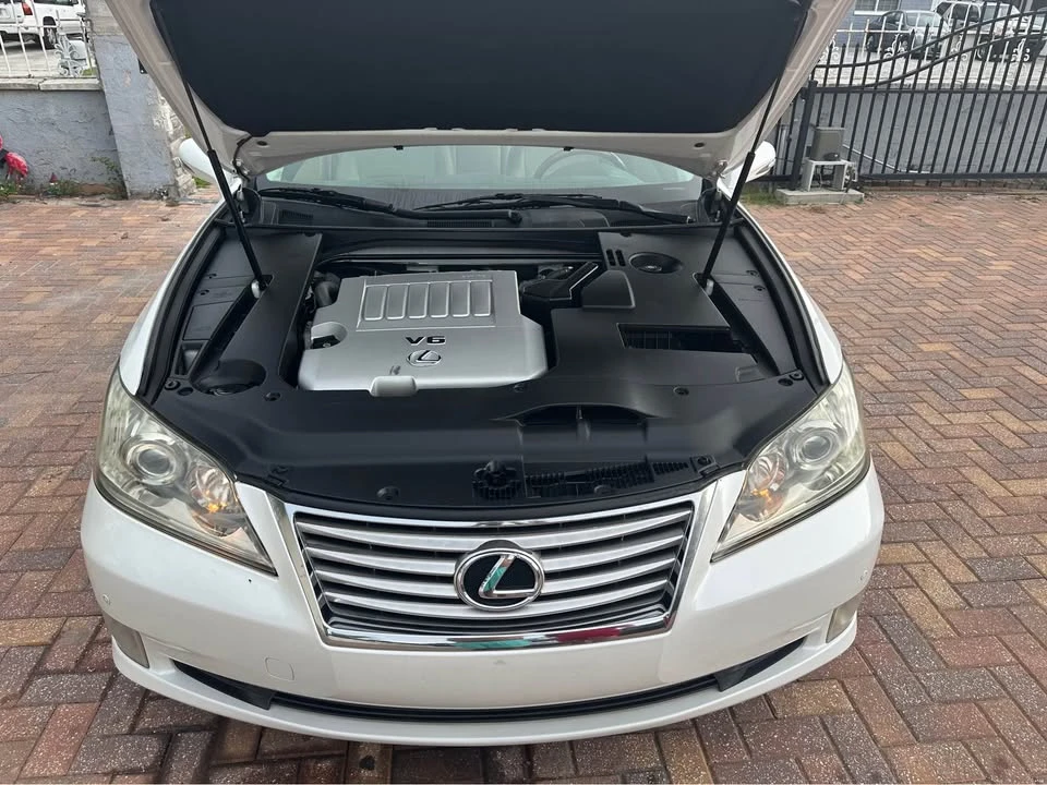 2012 Lexus IS 2nd Gen - Image 7 of 14