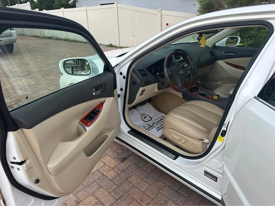2012 Lexus IS 2nd Gen - Image 13 of 14