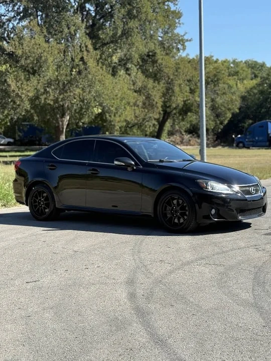 2012 Lexus IS 2nd Gen - Image 5 of 16