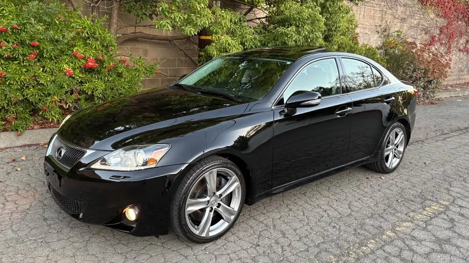 2012 Lexus IS 2nd Gen - Image 19 of 20