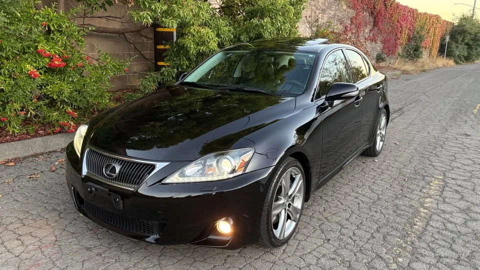 2012 Lexus IS 2nd Gen - Image 4 of 20