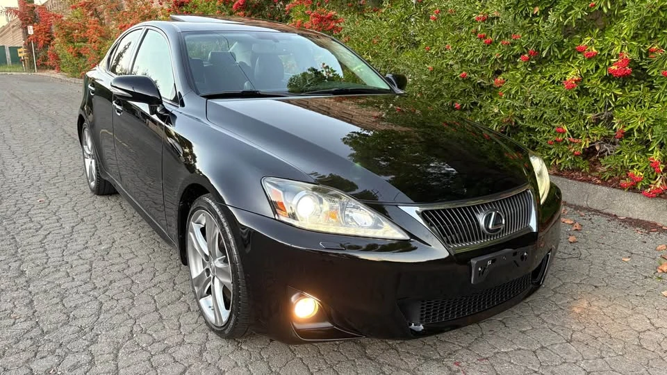 2012 Lexus IS 2nd Gen - Image 13 of 20