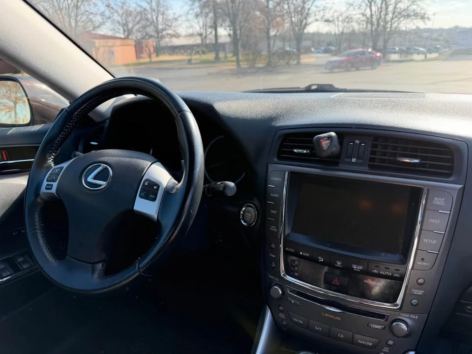 2012 Lexus IS 2nd Gen - Image 9 of 20
