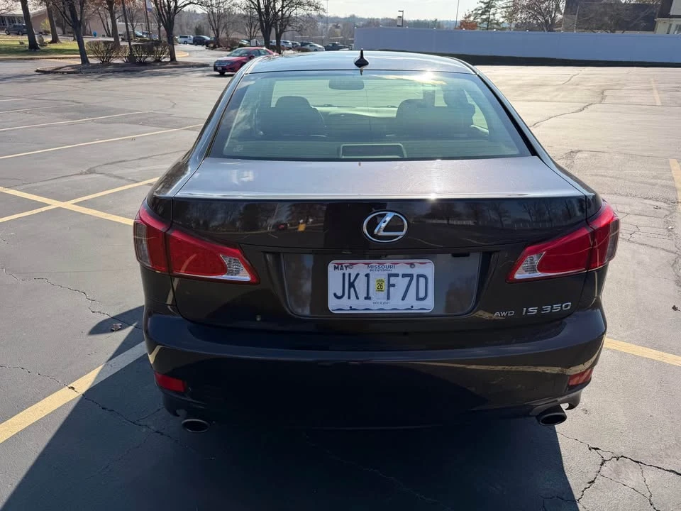2012 Lexus IS 2nd Gen - Image 19 of 20