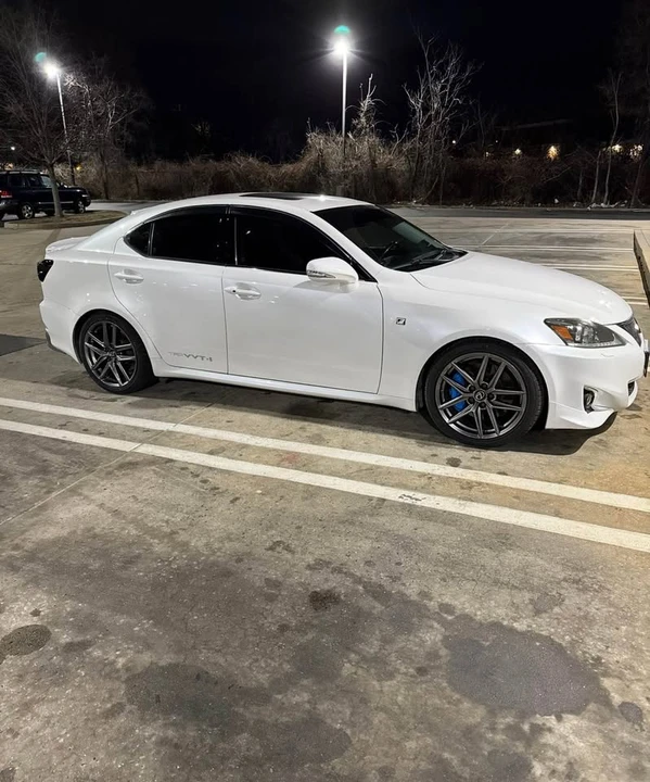 2012 Lexus IS 2nd Gen - Image 9 of 13