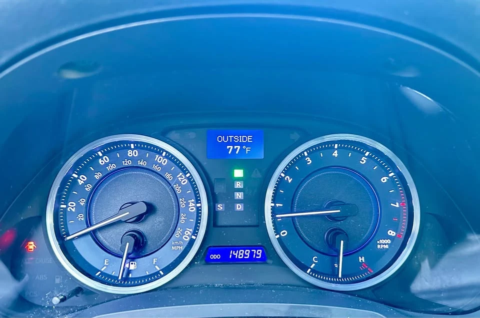 2012 Lexus IS 2nd Gen - Image 11 of 15