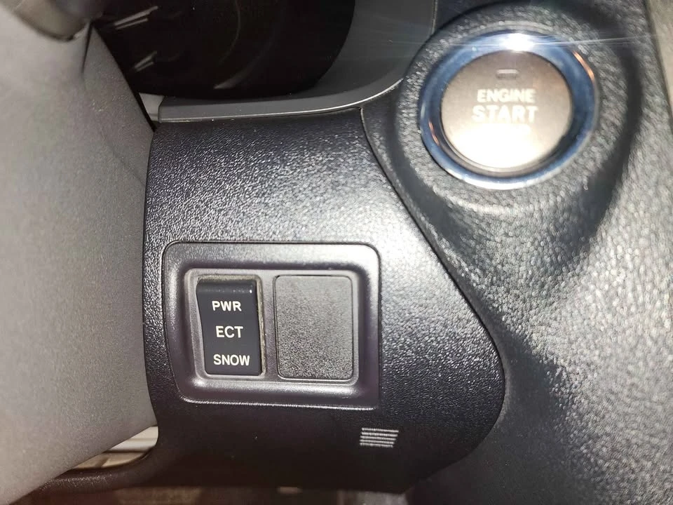 2012 Lexus IS 2nd Gen - Image 15 of 20