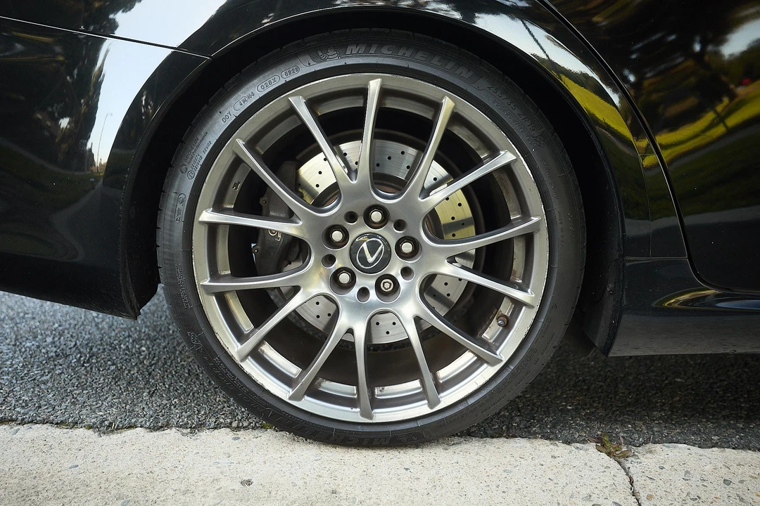 2012 Lexus IS F 2nd Gen - Image 27 of 31