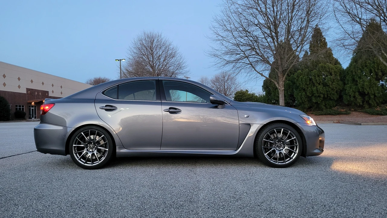2012 Lexus IS F 2nd Gen - Image 27 of 31