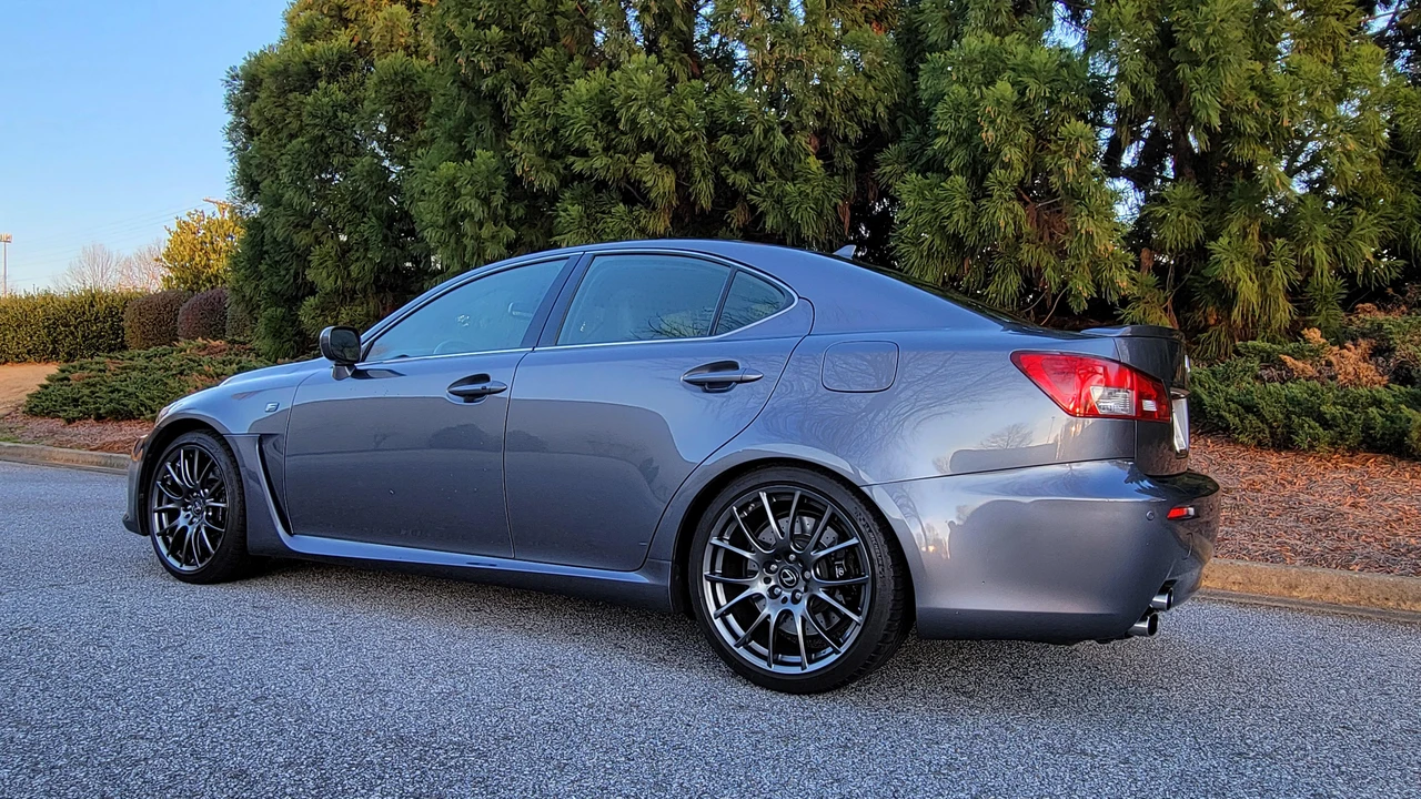2012 Lexus IS F 2nd Gen - Image 21 of 31