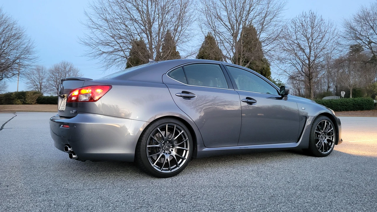 2012 Lexus IS F 2nd Gen - Image 25 of 31
