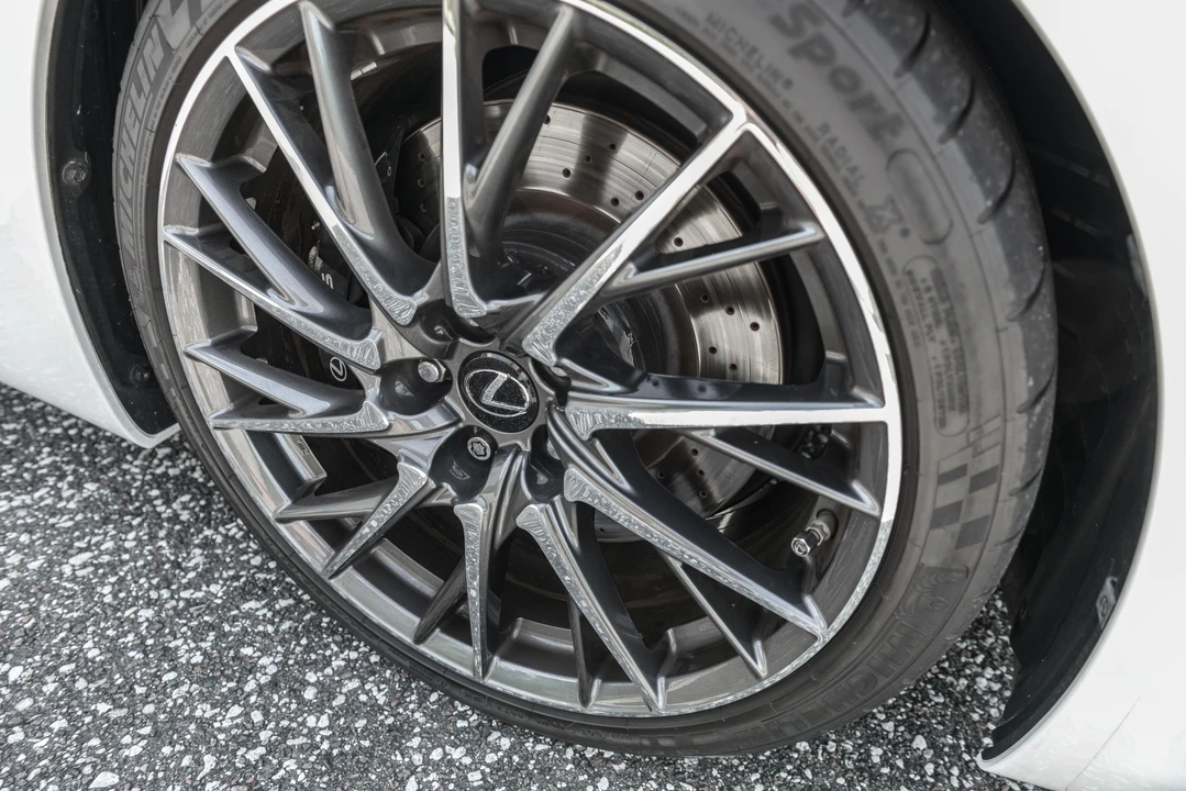 2012 Lexus IS F 2nd Gen - Image 29 of 31