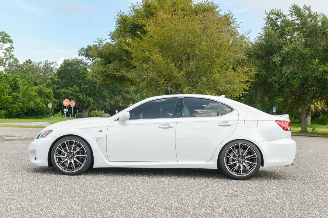 2012 Lexus IS F 2nd Gen - Image 10 of 31