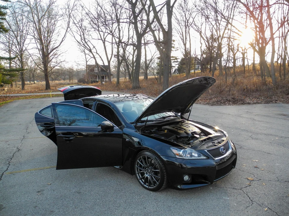 2012 Lexus IS F 2nd Gen - Image 25 of 31
