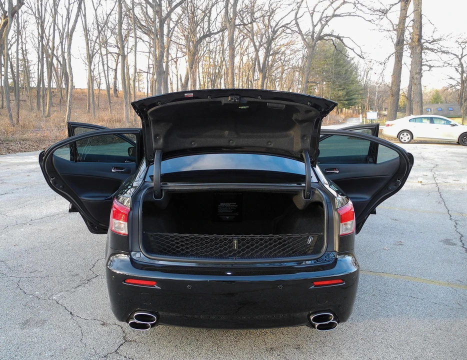 2012 Lexus IS F 2nd Gen - Image 22 of 31