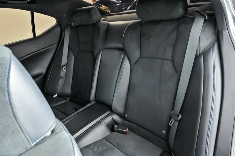 2012 Lexus IS F 2nd Gen - Image 19 of 31