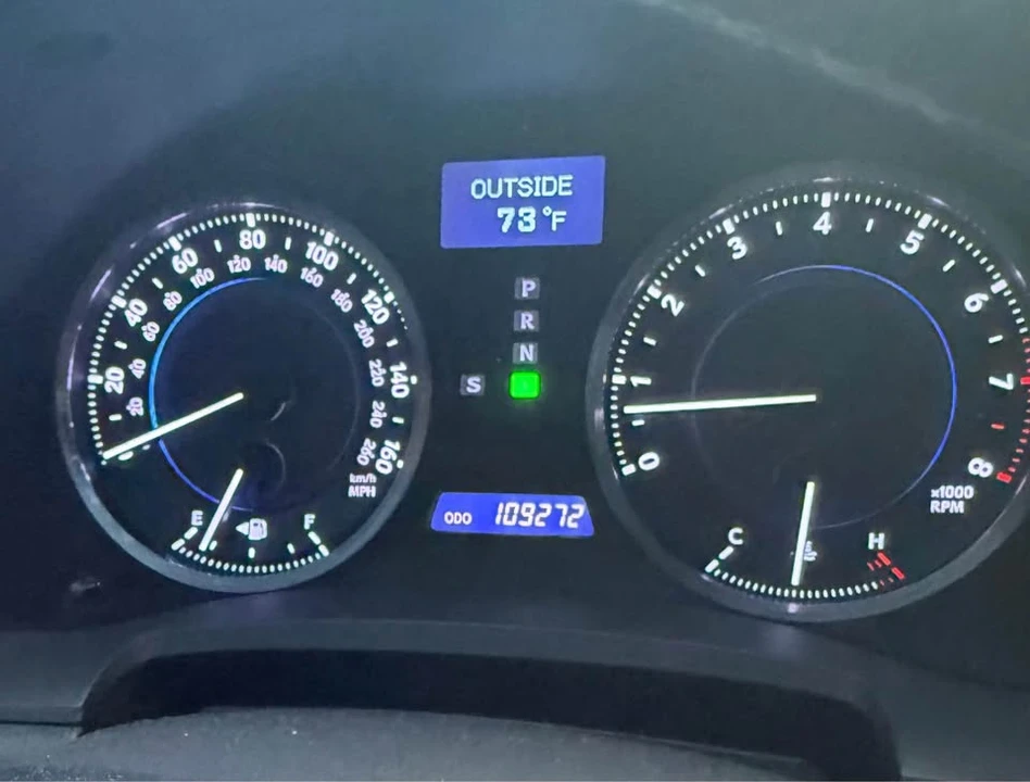 2012 Lexus IS F 2nd Gen - Image 10 of 19