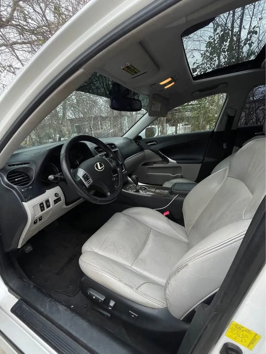 2012 Lexus IS 2nd Gen - Image 7 of 11