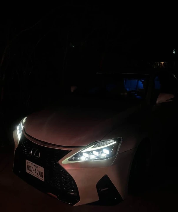 2012 Lexus IS 2nd Gen - Image 6 of 11