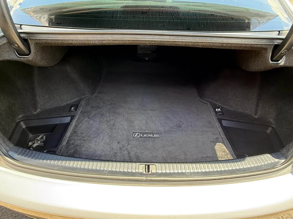 2012 Lexus IS 2nd Gen - Image 10 of 12