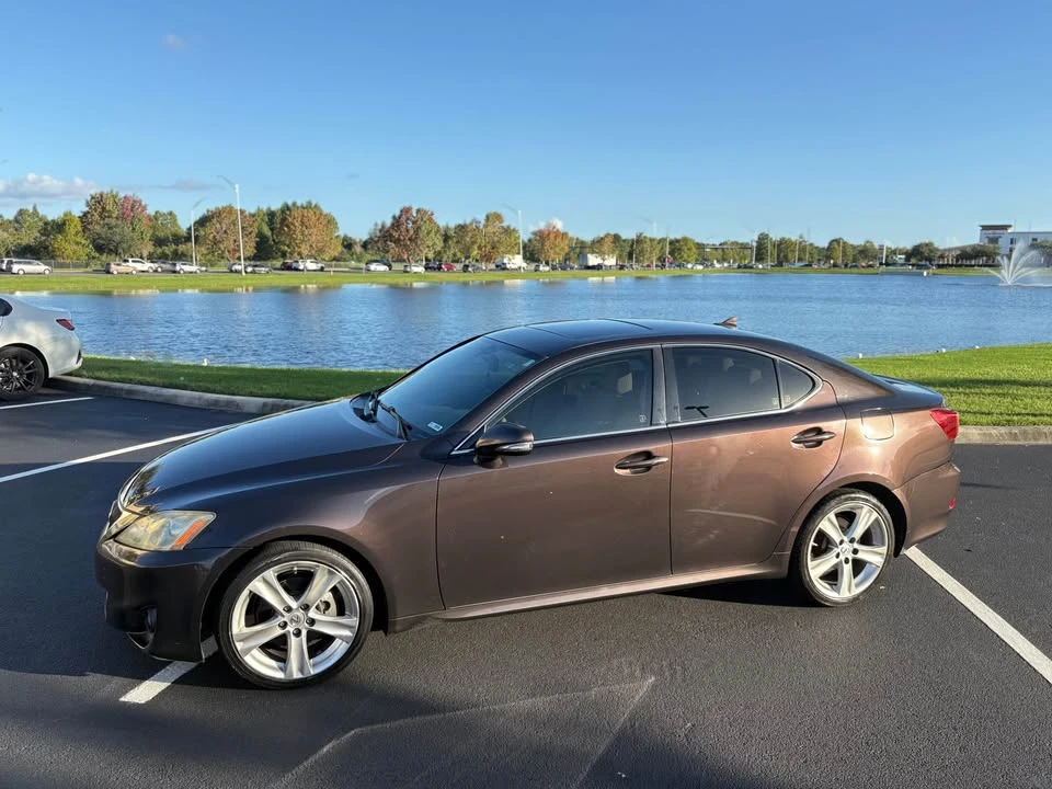 2012 Lexus IS 2nd Gen - Image 6 of 12