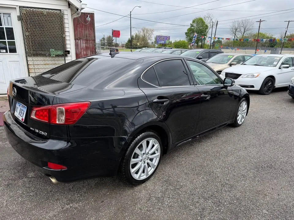 2012 Lexus IS 2nd Gen - Image 4 of 15