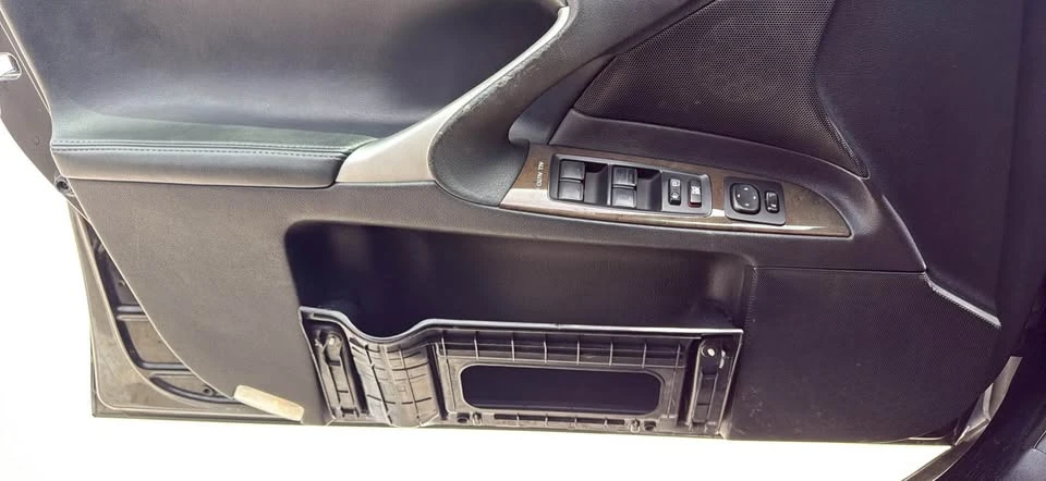 2012 Lexus IS 2nd Gen - Image 13 of 19