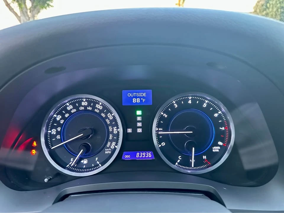 2012 Lexus IS 2nd Gen - Image 16 of 18