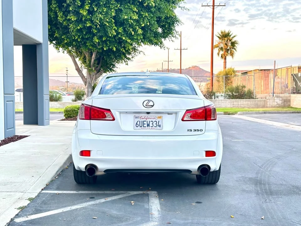 2012 Lexus IS 2nd Gen - Image 5 of 18