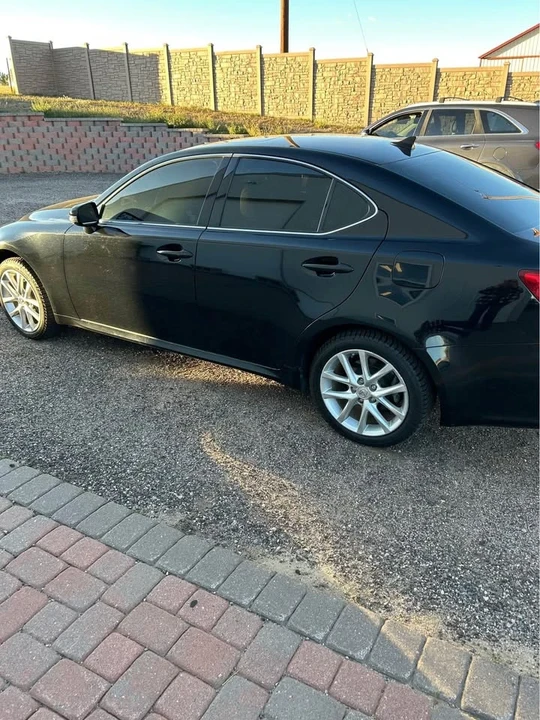 2012 Lexus IS 2nd Gen - Image 4 of 8