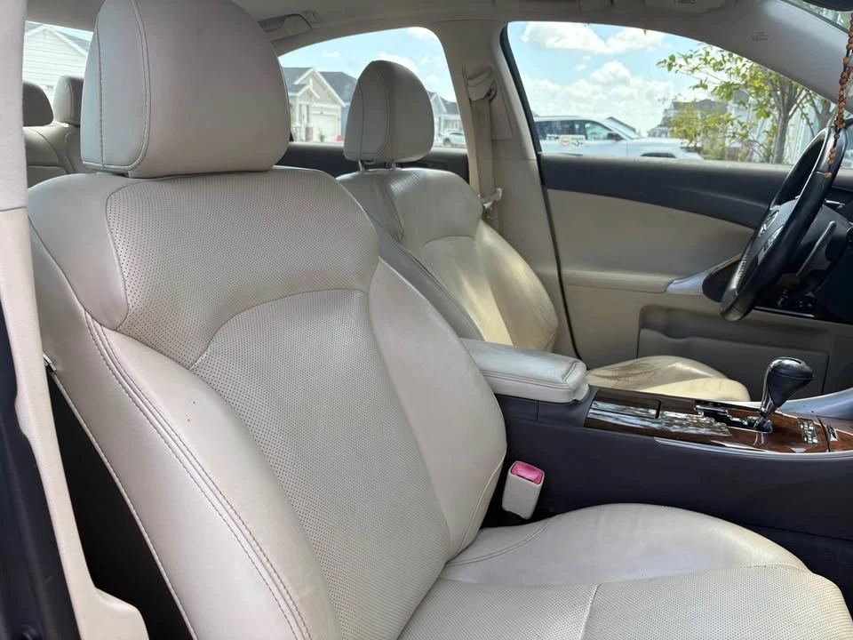 2012 Lexus IS 2nd Gen - Image 5 of 10