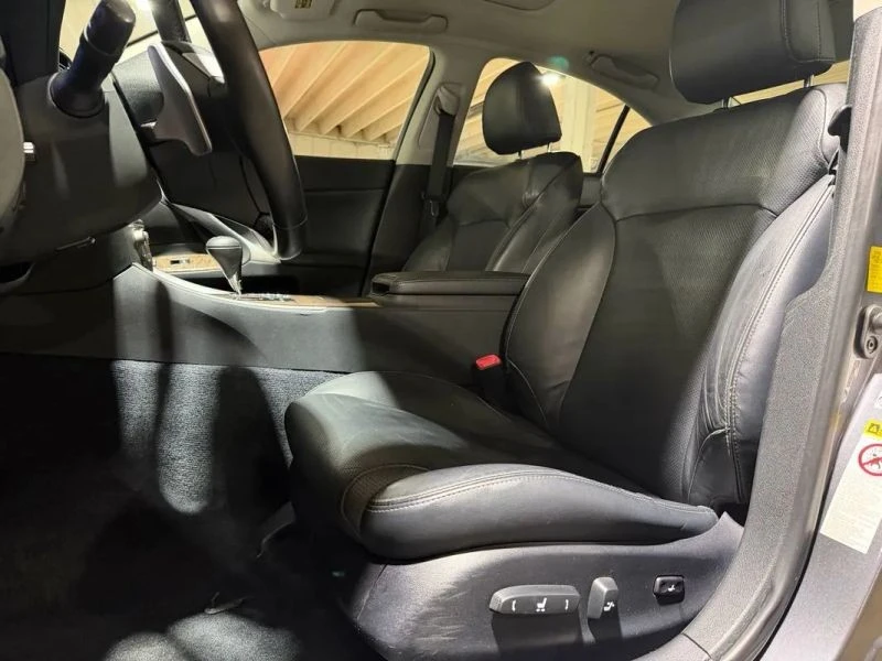 2012 Lexus IS 2nd Gen - Image 8 of 12