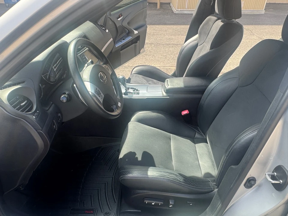 2012 Lexus IS 2nd Gen - Image 20 of 21