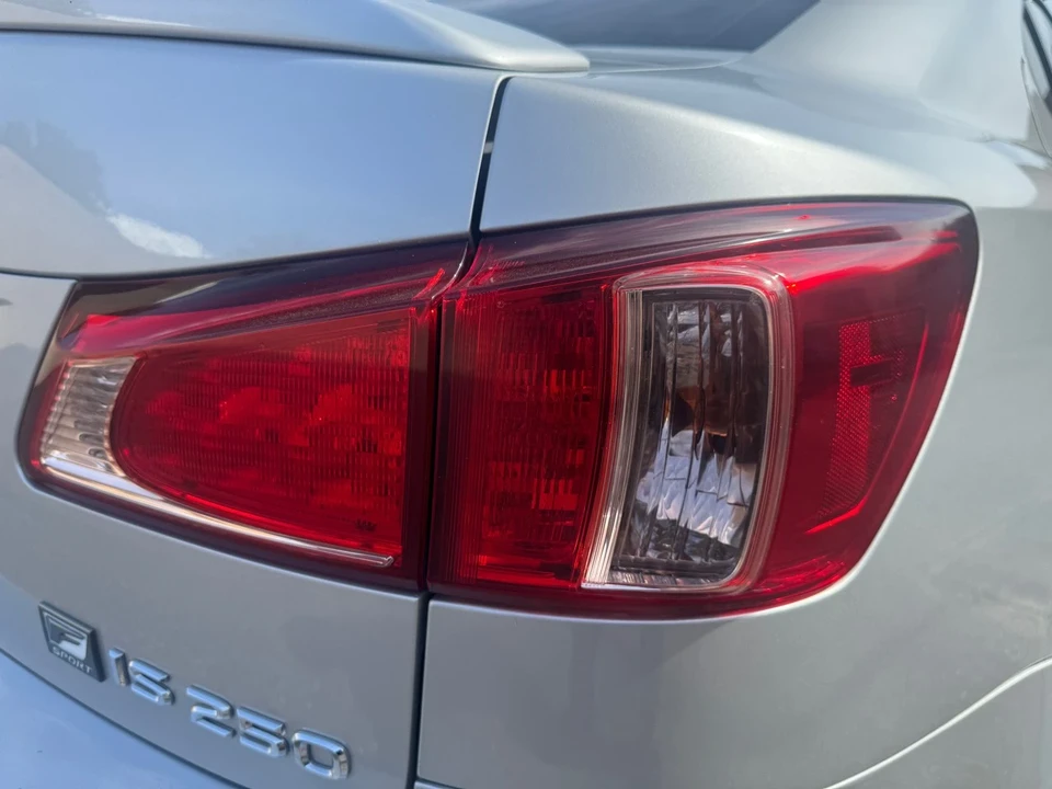 2012 Lexus IS 2nd Gen - Image 16 of 21