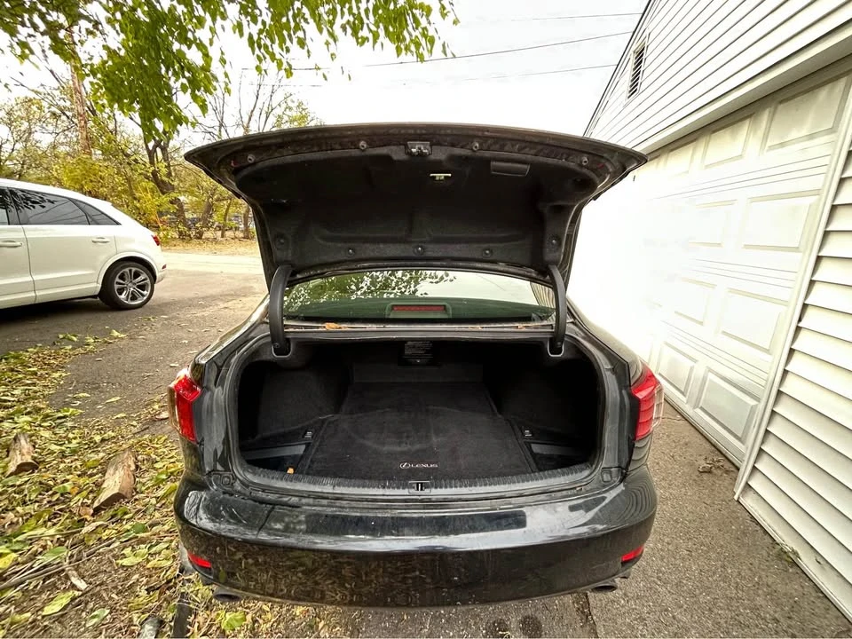 2012 Lexus IS 2nd Gen - Image 6 of 10