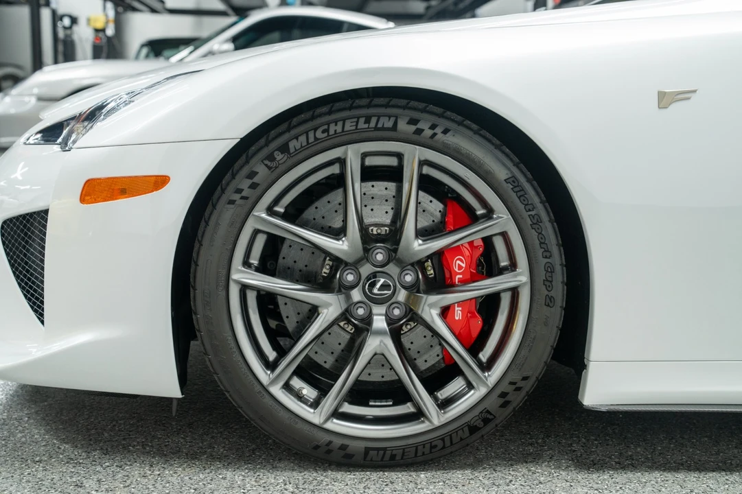 2012 Lexus LFA - Image 9 of 21